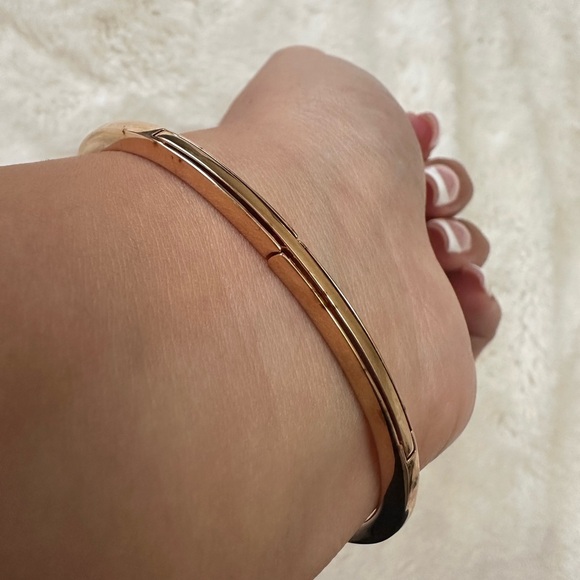 SWAROVSKI ROSE GOLD & BLACL BANGLE - Picture 4 of 4